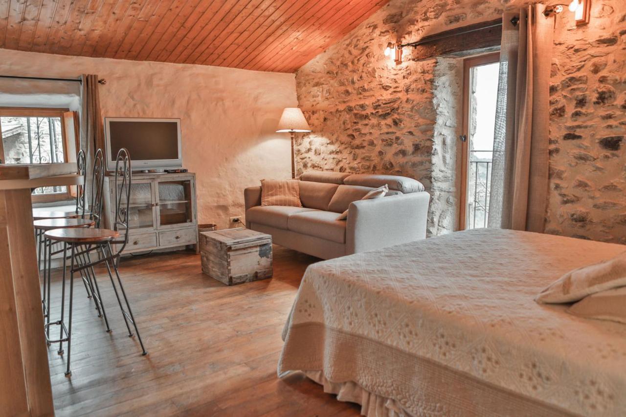 Maison D'Hotes Le Hameau De La Mure Saint-Laurent-du-Pape Buitenkant foto