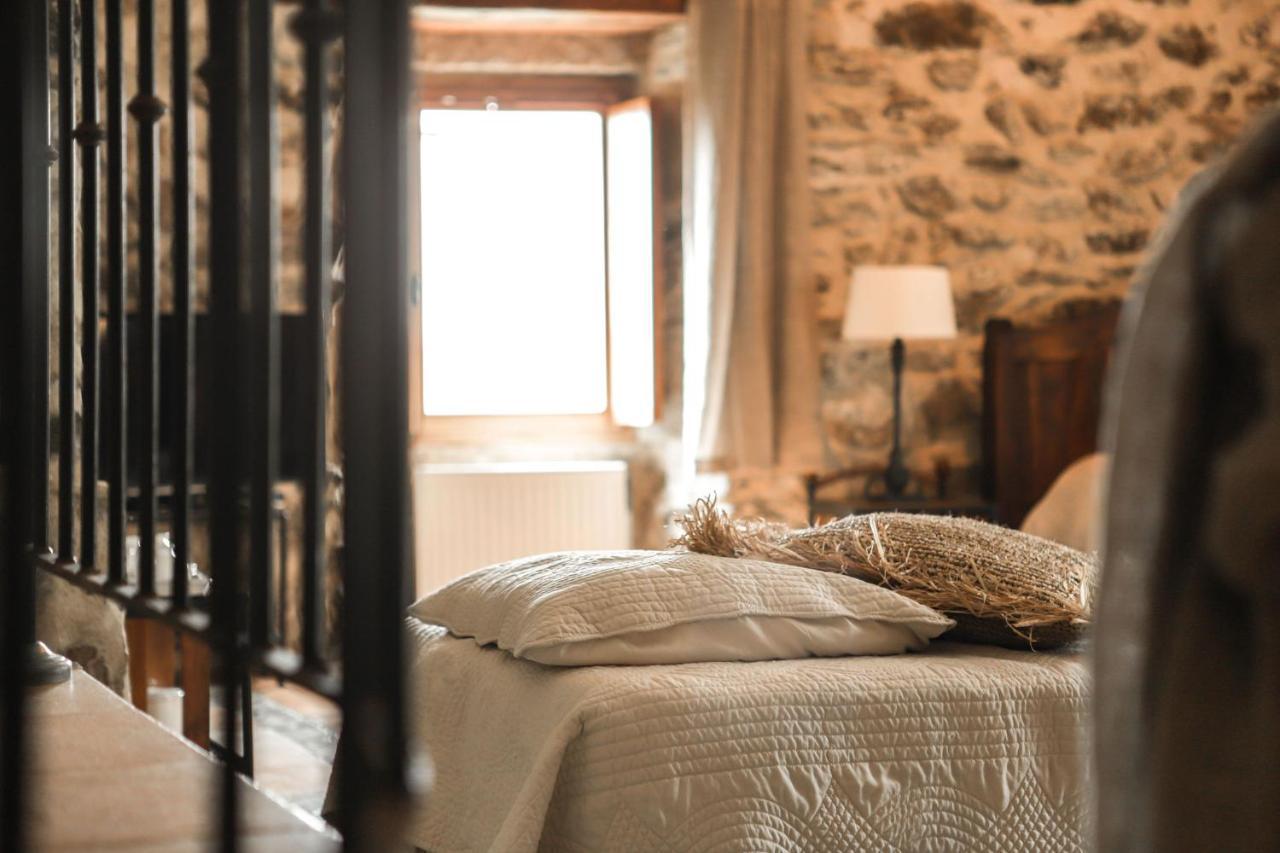 Maison D'Hotes Le Hameau De La Mure Saint-Laurent-du-Pape Buitenkant foto